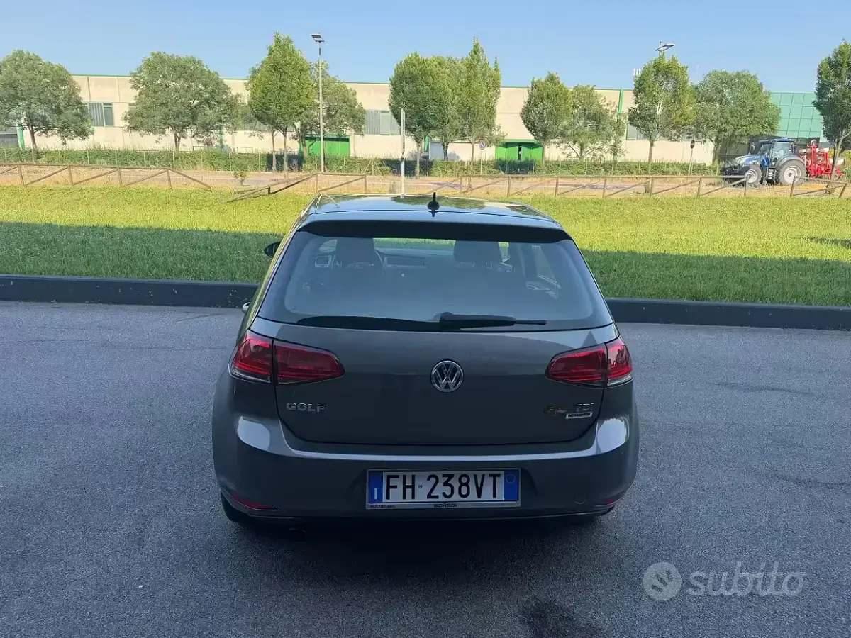 Usata VW Golf VII 110 CV (80 kW) 2017 Grigio Berlina