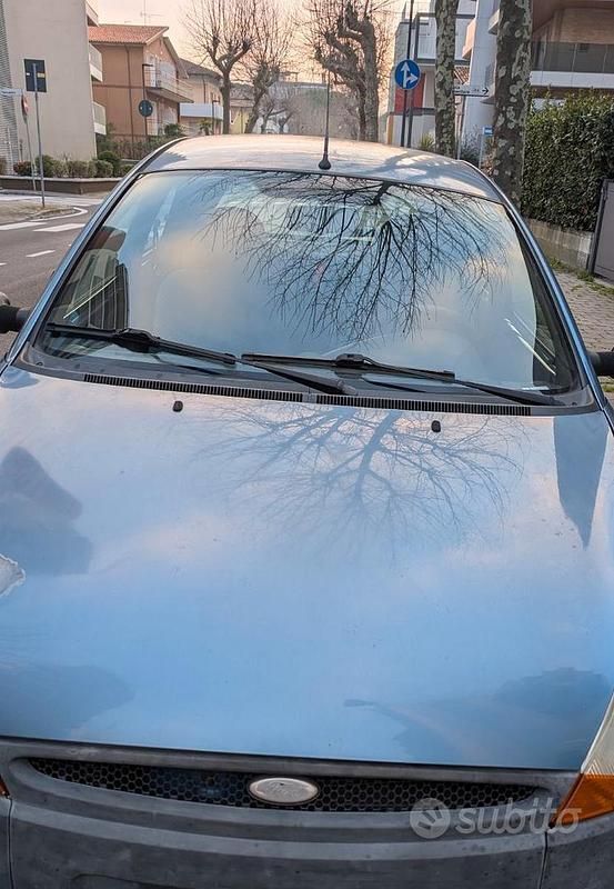 Usata Ford Ka 60 CV (44 kW) 2004 Blu Utilitaria