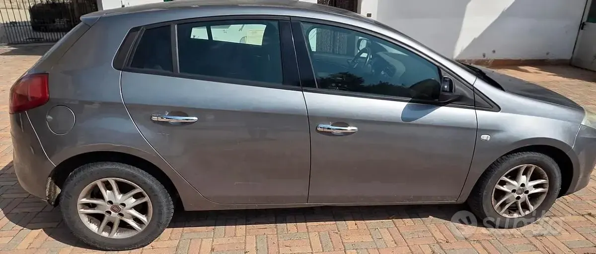 Usata Fiat Bravo 105 CV (77 kW) 2013 Utilitaria