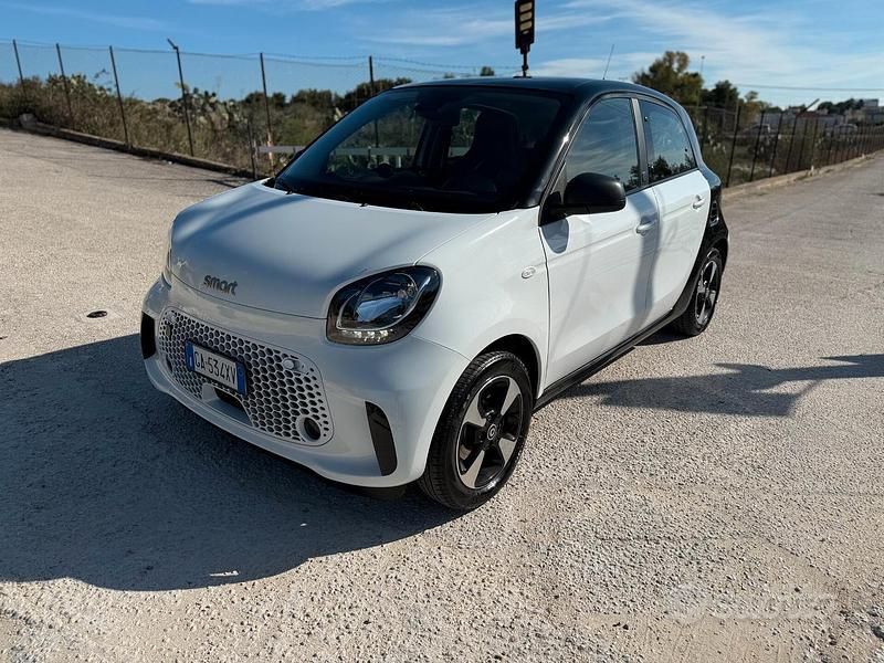 Usata Smart ForFour Electric Drive Passion 41 kW (56 CV) 2020 Bianco Berlina