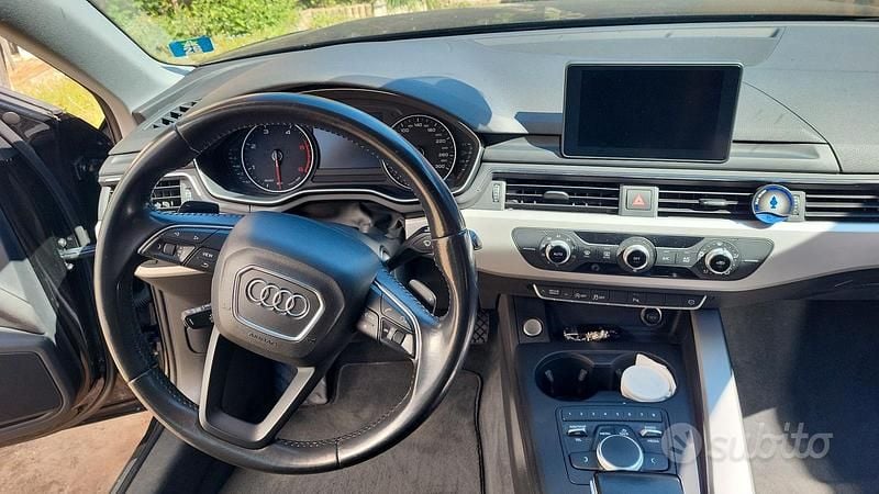 Usata Audi A4 Business 150 CV (110 kW) 2016 Nero Station wagon