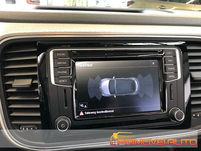 Usata VW Beetle Cabriolet Design 105 CV (77 kW) 2016 Nero Cabrio