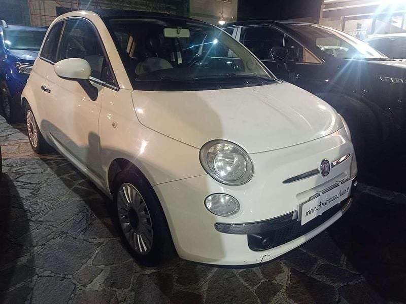 Other Usata 2011 Fiat 500 Lounge Due volumi | 4700 € (Buon prezzo) - Immagine 1/4