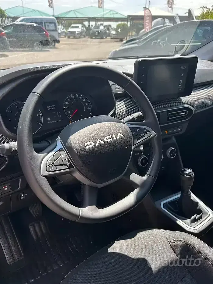 Nuova Dacia Sandero Expression 101 CV (74 kW) 2026 Beige Berlina