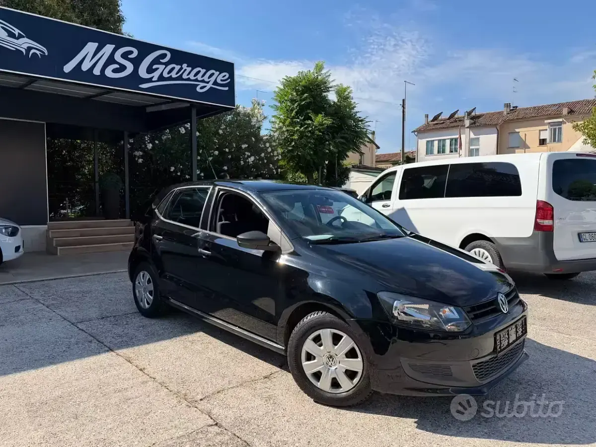 Usata VW Polo Trendline 60 CV (44 kW) 2010 Nero Utilitaria