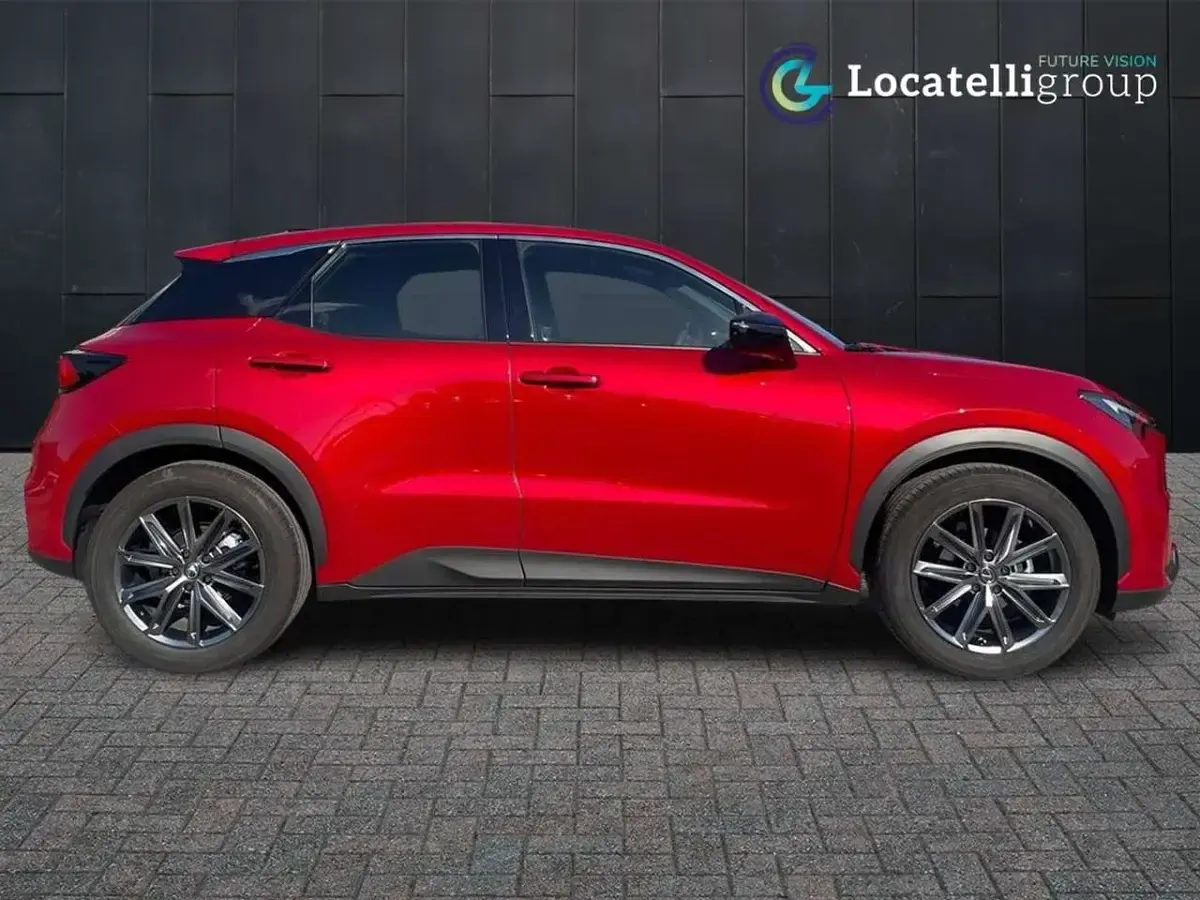 Usata Lexus LBX 91 CV (66 kW) 2024 Rosso SUV