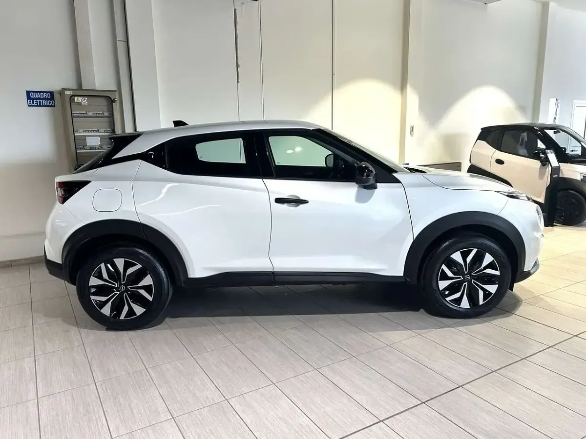 Nuova Nissan Juke Acenta 114 CV (83 kW) 2026 Bianco perla SUV