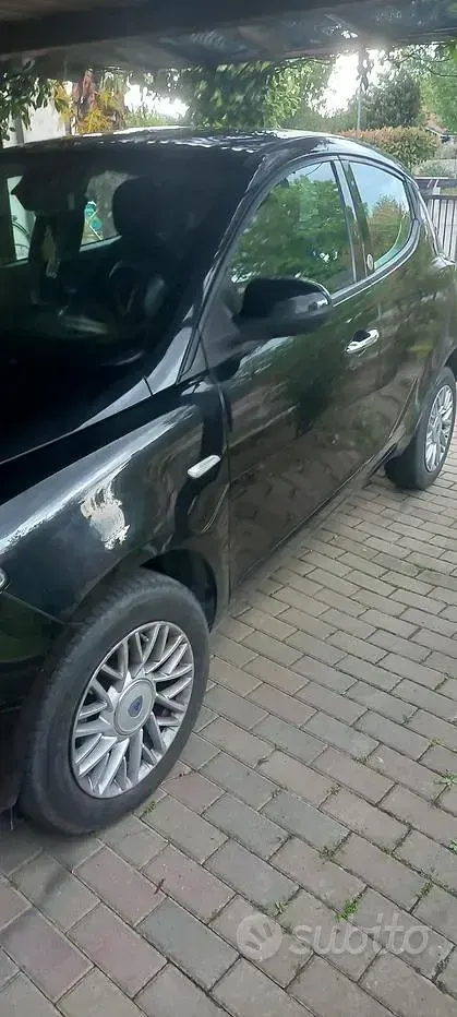 Usata Lancia Ypsilon 85 CV (62 kW) 2014 Utilitaria