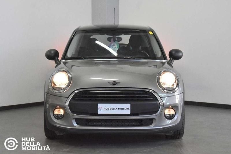 Usata Mini ONE 75 CV (55 kW) 2018 Grigio Utilitaria