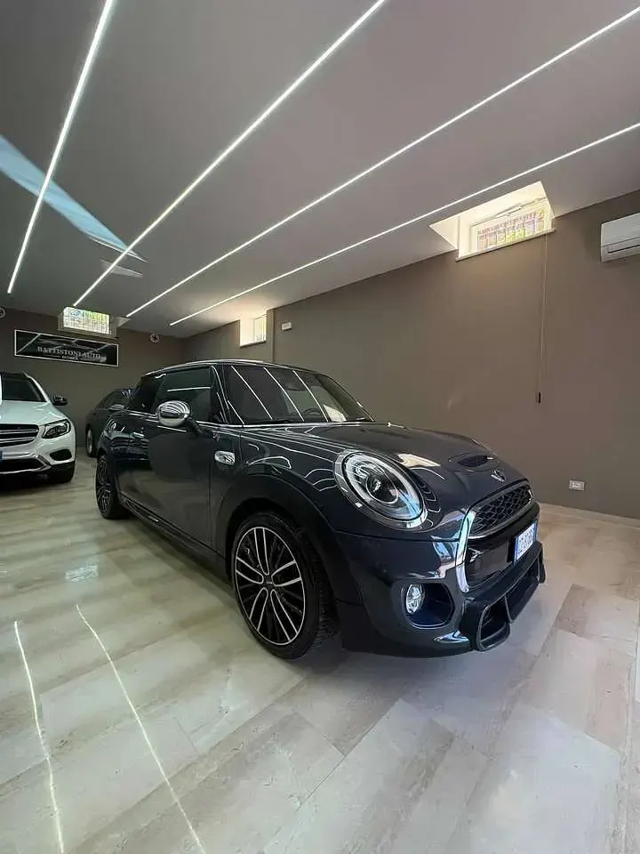 Usata Mini Cooper S 192 CV (141 kW) 2017 Grigio Utilitaria