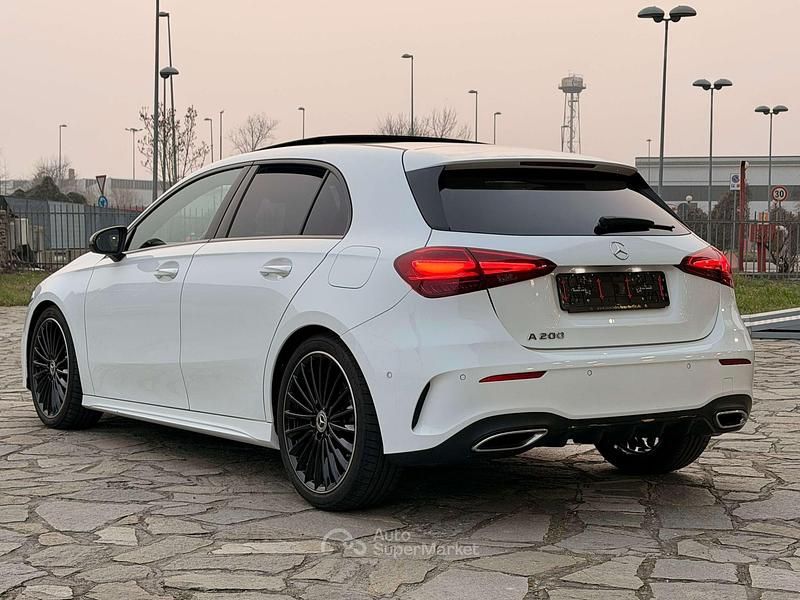 Usata Mercedes A180 AMG Line Premium 136 CV (100 kW) 2023 Bianco Berlina