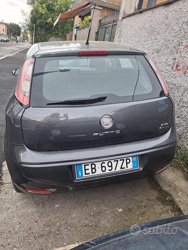 Usata Fiat Punto Evo 90 CV (66 kW) 2010 Nero Utilitaria