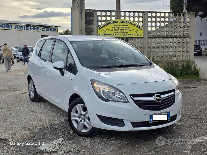 Usata Opel Meriva Cosmo 100 CV (73 kW) 2015 Bianco Monovolume