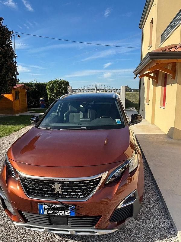 Usata Peugeot 3008 GT-line 120 CV (88 kW) 2017 Marrone SUV