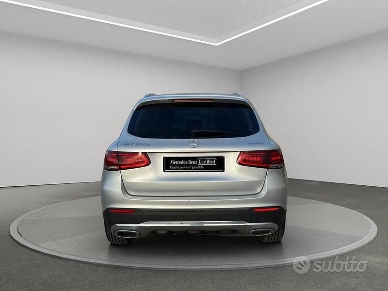 Usata Mercedes GLC220 194 CV (142 kW) 2019 Argento SUV