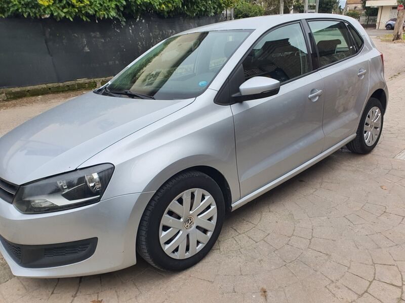Usata VW Polo Comfortline 82 CV (60 kW) 2011 Argento Berlina