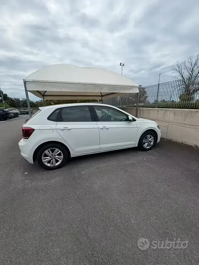 Usata VW Polo 80 CV (58 kW) 2019 Bianco Utilitaria