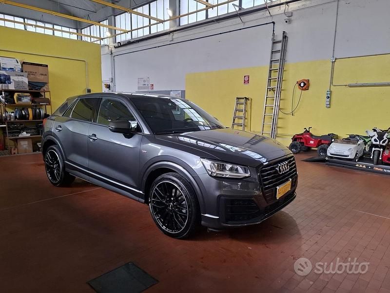 Usata Audi Q2 115 CV (84 kW) 2019 Grigio SUV