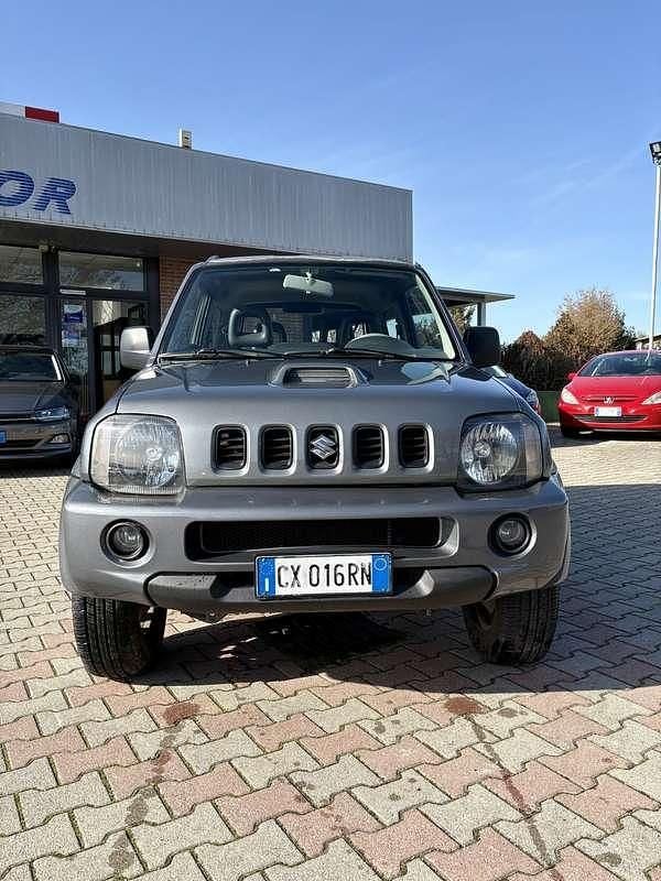 Usata Suzuki Jimny 65 CV (47 kW) 2005 Grigio SUV