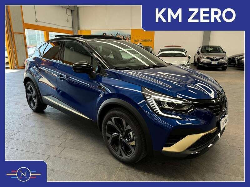 Usata Renault Captur Engineered 92 CV (67 kW) 2024 Blu iron/tetto nero SUV