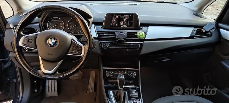Usata BMW 218 Advantage 150 CV (110 kW) 2016 Blu Station wagon