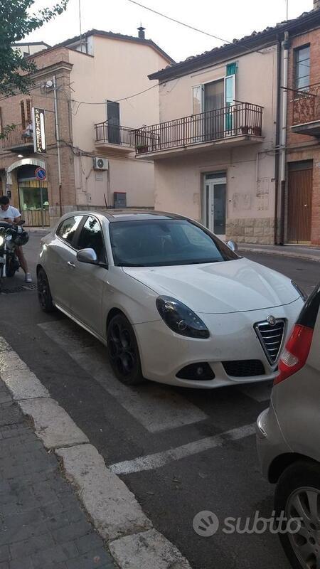 Usato 2011 Alfa Romeo Giulietta 1.4 LPG_Hybrid 170 CV (10.000 €)