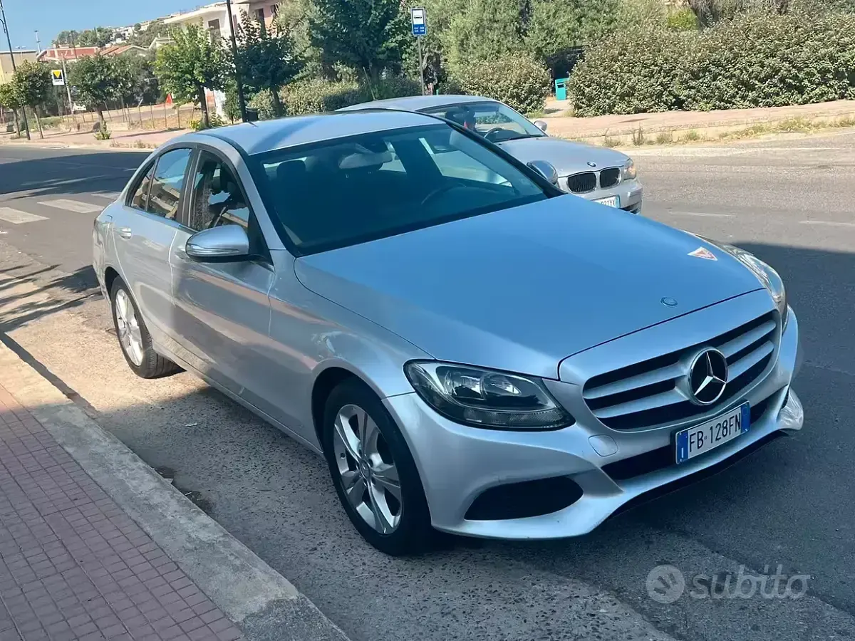 Usata Mercedes C180 116 CV (85 kW) 2015 Grigio Berlina