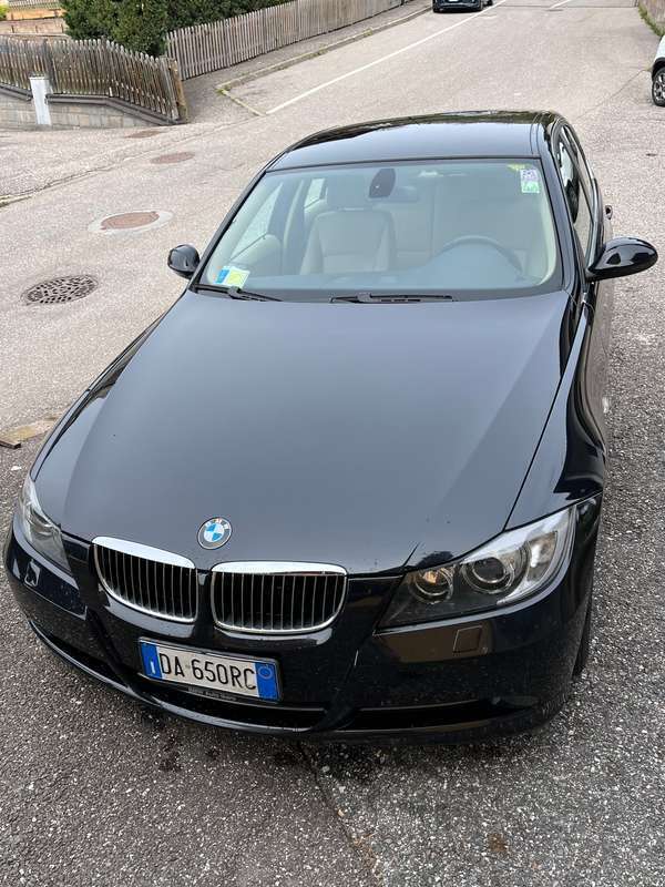 Usato 2006 BMW 330 3.0 Diesel 231 CV (11.500 €)