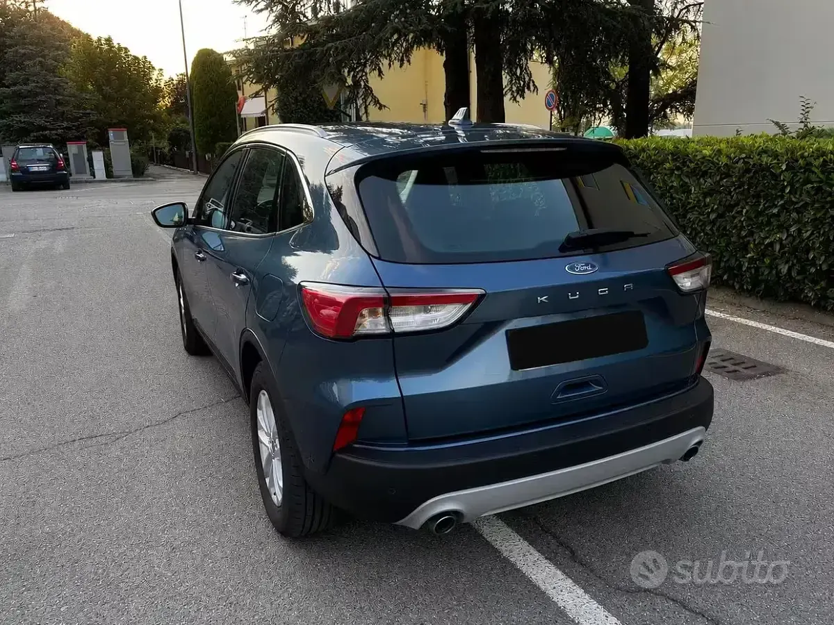 Usata Ford Kuga 120 CV (88 kW) 2021 SUV