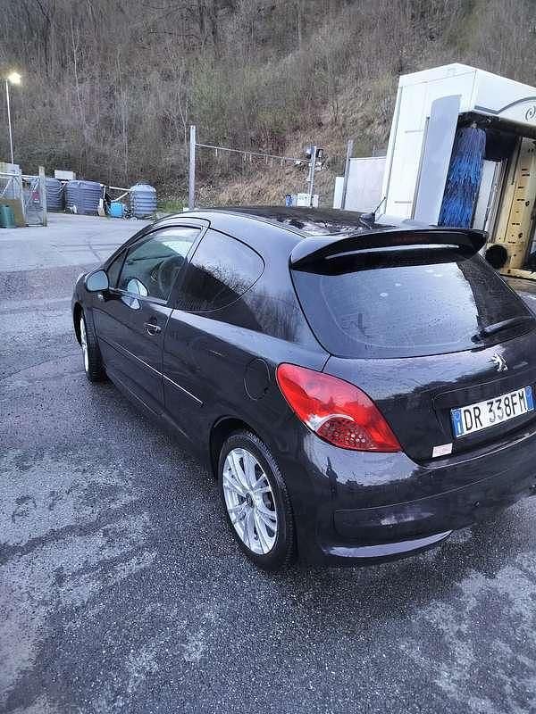 Usata Peugeot 207 90 CV (66 kW) 2008 Berlina
