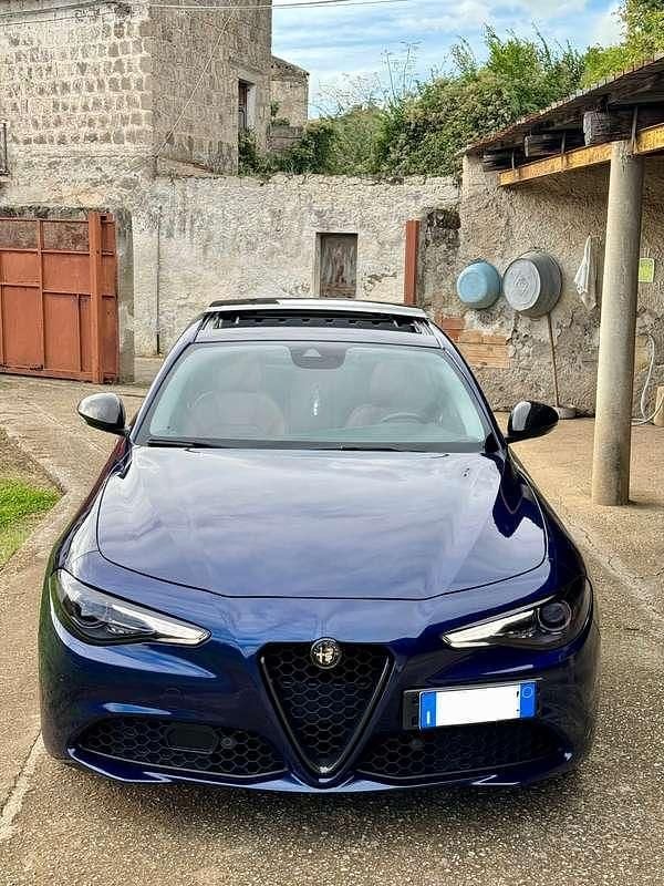 Usata Alfa Romeo Giulia Super 179 CV (131 kW) 2021 Blu/azzurro Berlina