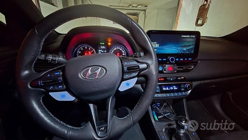 Usata Hyundai i30 280 CV (205 kW) 2023 Nero Berlina