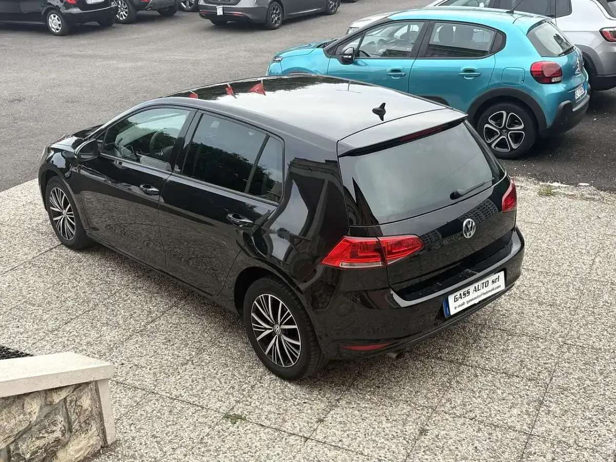 Usata VW Golf VII Allstar 110 CV (80 kW) 2016 Nero Berlina