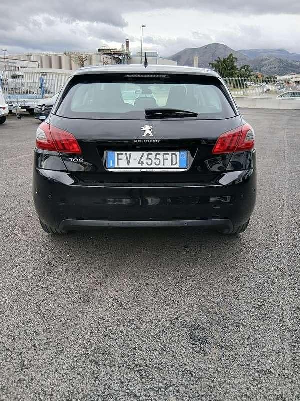 Begagnad Peugeot 308 Style 131 HK (96 kW) 2019 Sedan