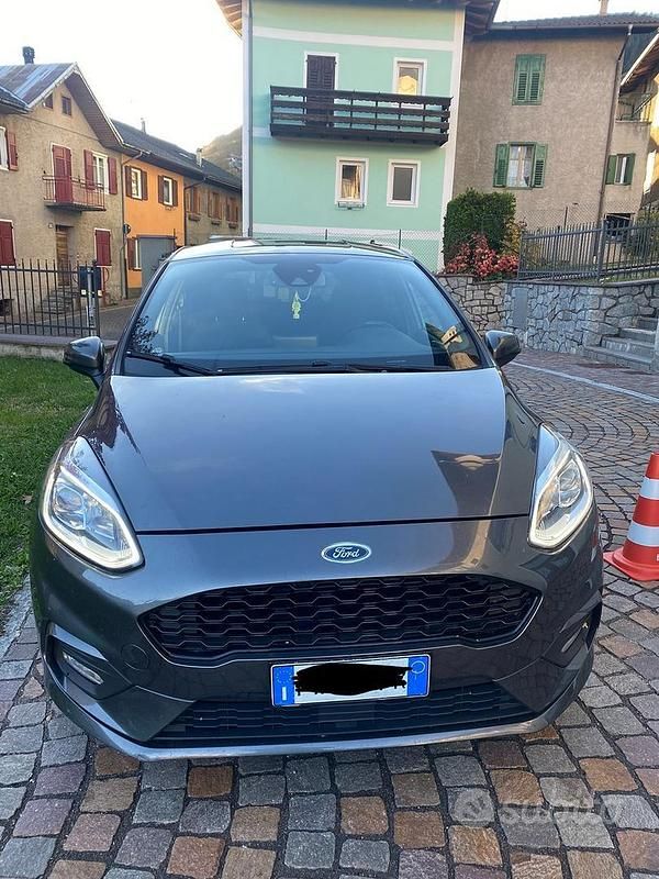 Usata Ford Fiesta ST-Line 86 CV (63 kW) 2019 Grigio Berlina