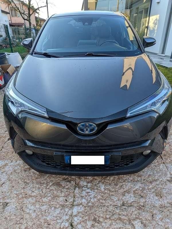 Usata 2017 Toyota C-HR Lounge SUV | 13.900 € (Ottimo prezzo) - Immagine 1/4