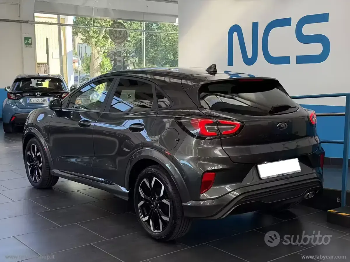Usata Ford Puma ST 125 CV (91 kW) 2024 Grigio SUV