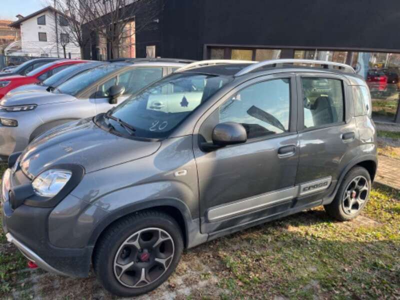 Usata Fiat Panda Cross Cross 69 CV (50 kW) 2022 Grigio Utilitaria