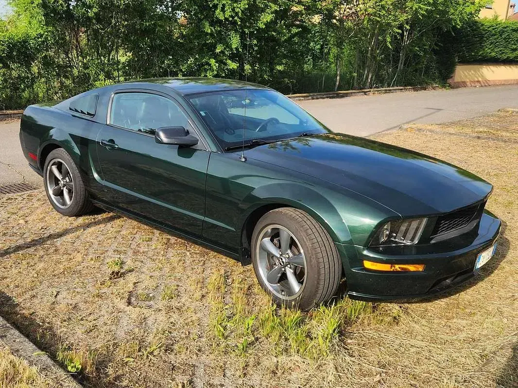 Usata Ford Mustang Bullitt 320 CV (235 kW) 2020 Verde Coupé
