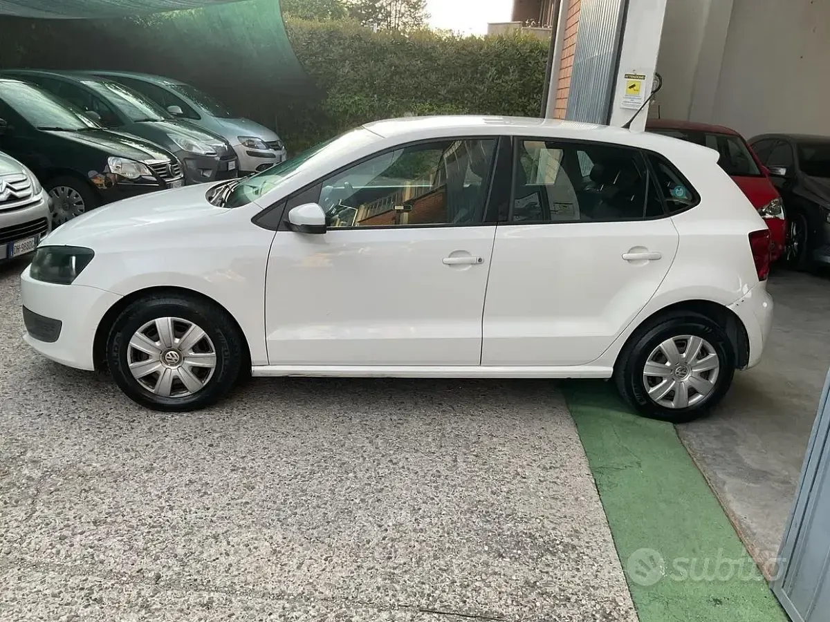 Usata VW Polo Comfortline 75 CV (55 kW) 2012 Bianco Utilitaria