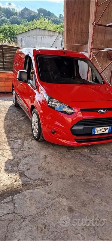 Usata Ford Transit Connect 120 CV (88 kW) 2016 Rosso Monovolume