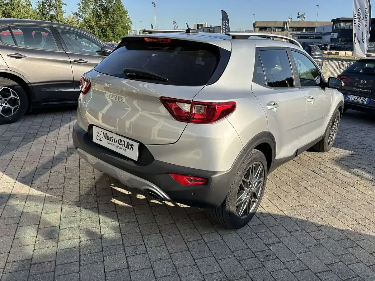 Usata Kia Stonic Style 101 CV (74 kW) 2024 Grigio SUV