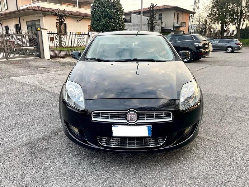 Usata Fiat Bravo Emotion 120 CV (88 kW) 2010 Nero Utilitaria