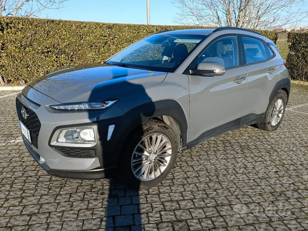 Usata Hyundai Kona 120 CV (88 kW) 2019 Grigio SUV