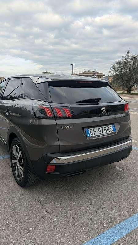 Usata Peugeot 3008 Allure 131 CV (96 kW) 2021 SUV