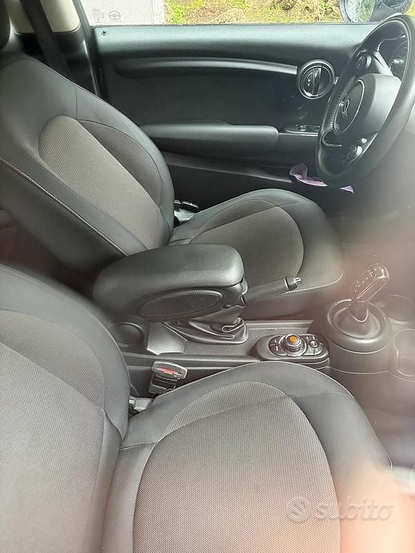 Usata Mini Cooper 116 CV (85 kW) 2018 Utilitaria