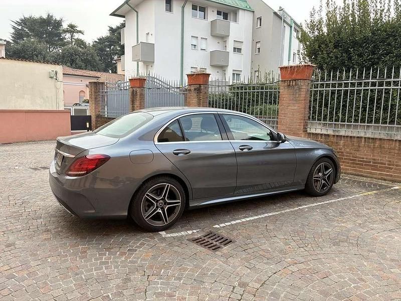 Usata Mercedes C180 Premium 122 CV (89 kW) 2019 Berlina