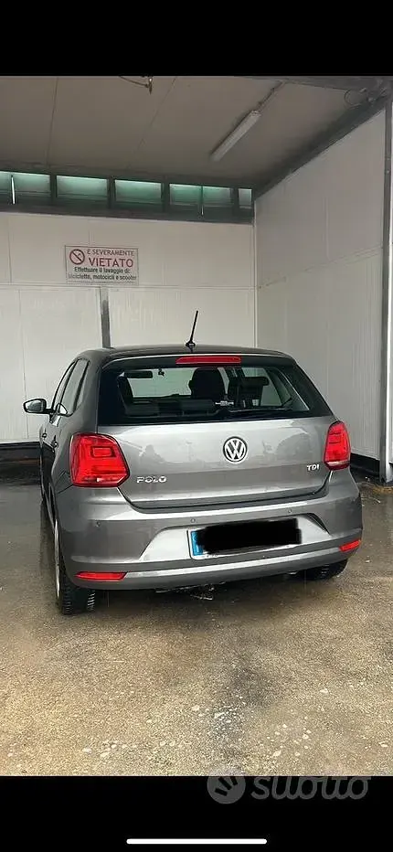 Usata VW Polo 90 CV (66 kW) 2015 Grigio Utilitaria