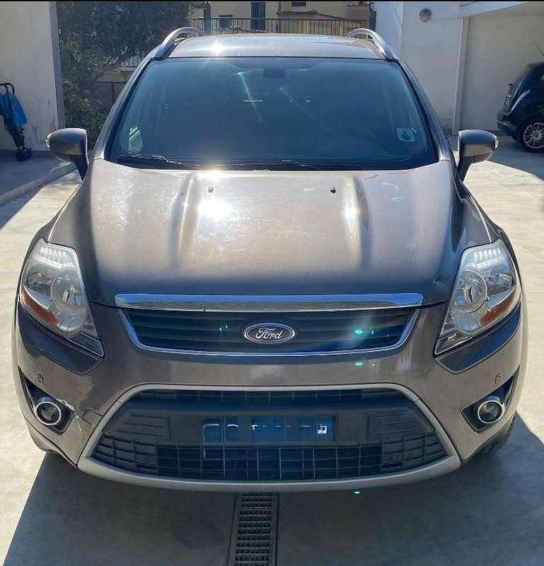 Usata Ford Kuga 163 CV (119 kW) 2012 SUV