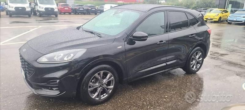 Usata Ford Kuga ST-Line 190 CV (139 kW) 2022 Nero SUV